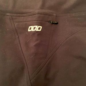 Lorna Jane crop yoga/running pants